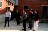 網(wǎng)友參觀(guān)五店市傳統(tǒng)街區(qū)