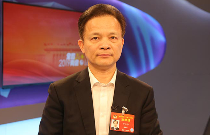 全國政協(xié)委員、中國工程院副院長鐘志華：推進(jìn)工程教育改革與創(chuàng)新創(chuàng)業(yè)創(chuàng)造