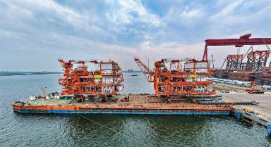 億噸級(jí)油田海上平臺(tái)陸地建造工作收官